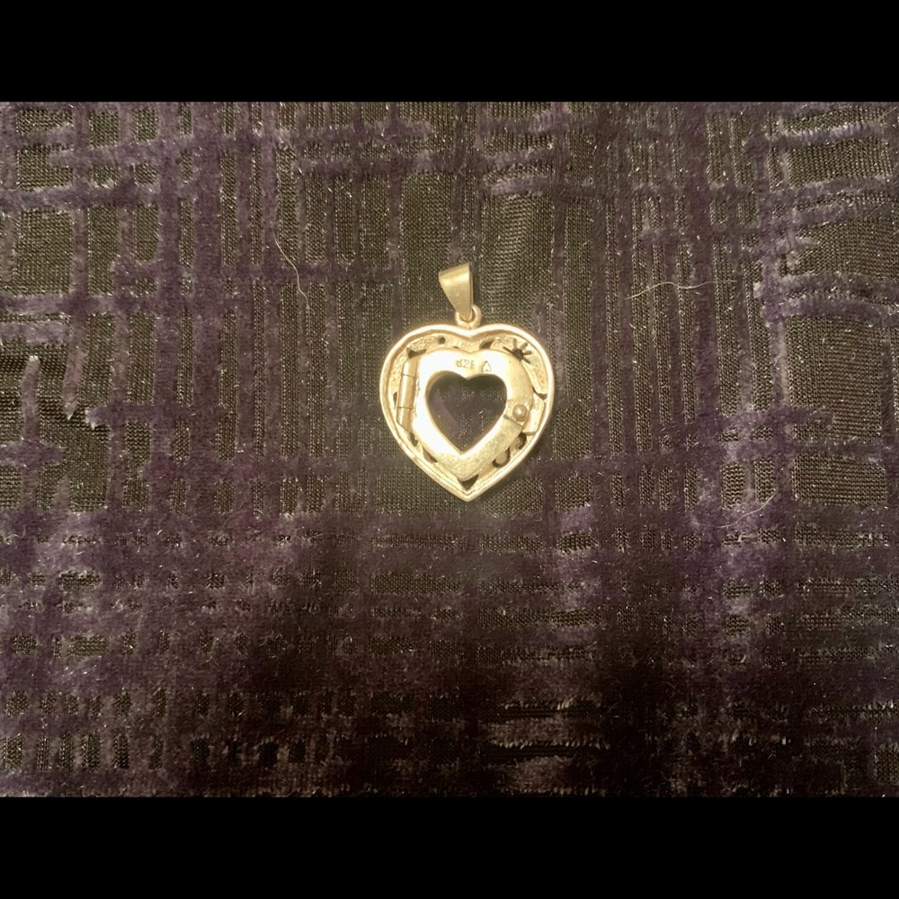 Silver Locket - Picture 5 of 6
